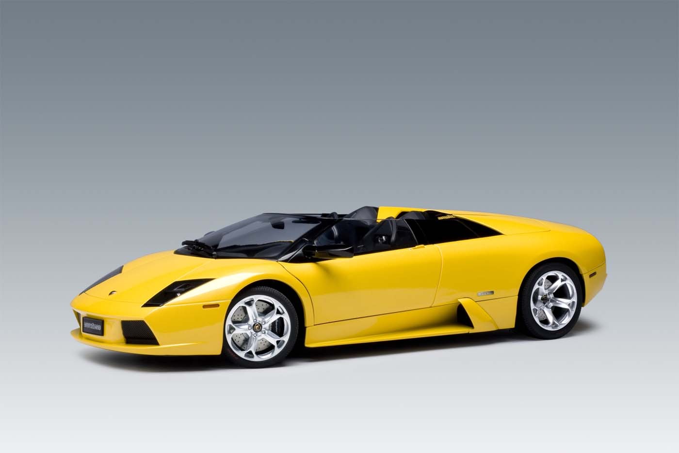 AutoArt 1/18 Lamborgini Murcielago Roadster Yellow